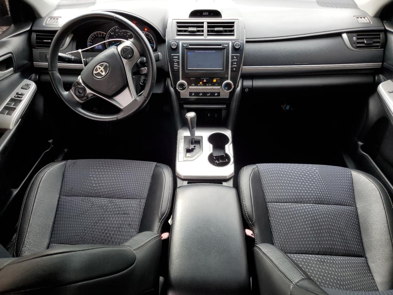 2014 TOYOTA CAMRY SE photo 15
