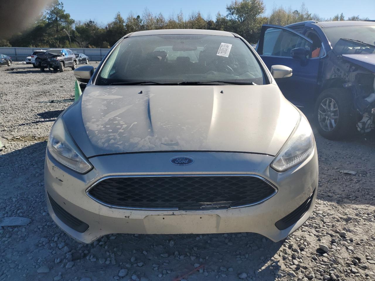 2017 FORD FOCUS SE photo 5