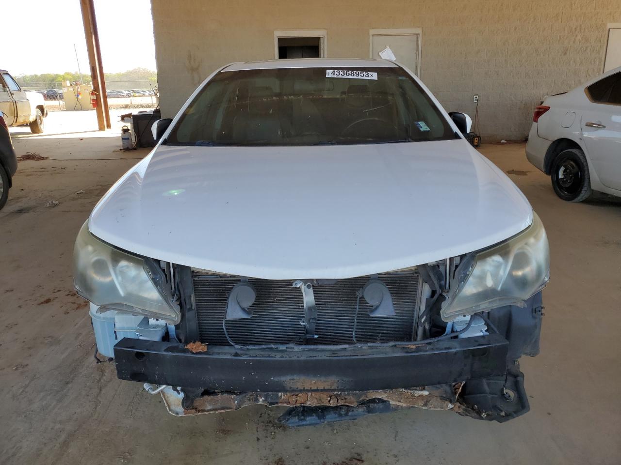 2012 TOYOTA CAMRY SE photo 9