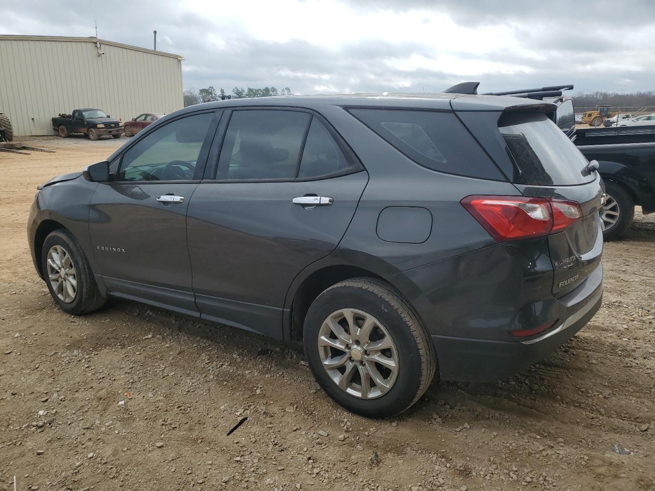 2018 CHEVROLET EQUINOX LS photo 2