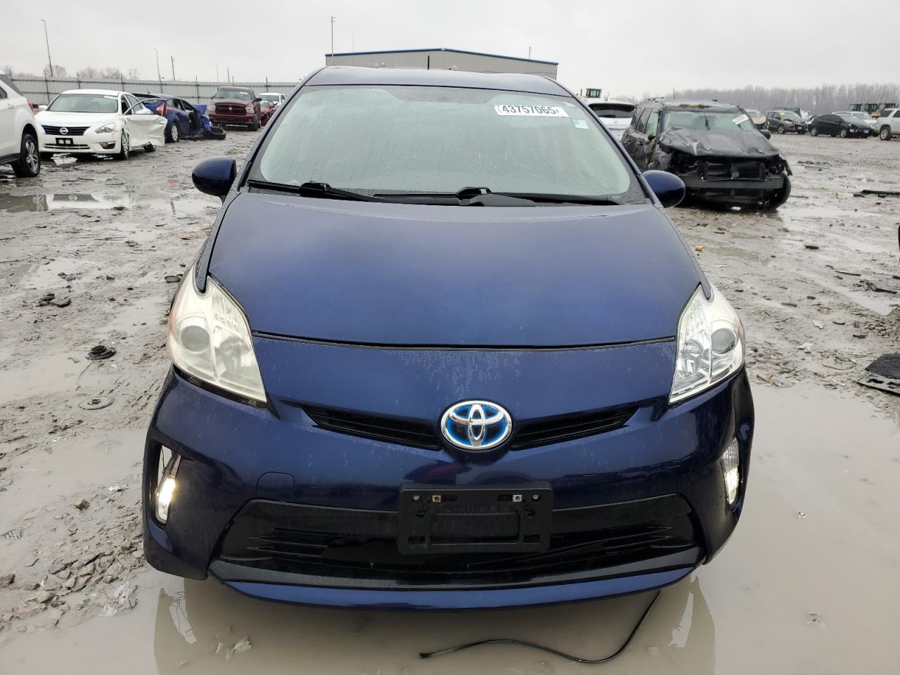 2012 TOYOTA PRIUS photo 5