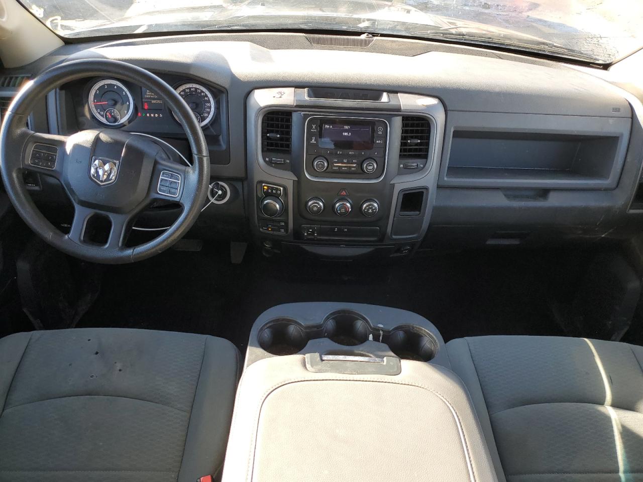 2013 RAM 1500 ST photo 15