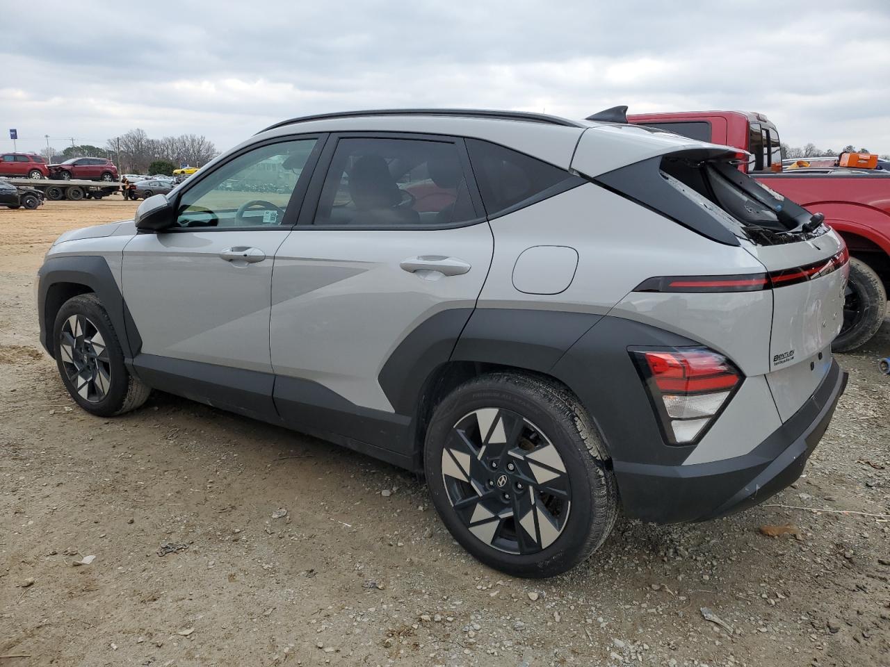 2024 HYUNDAI KONA SEL photo 3