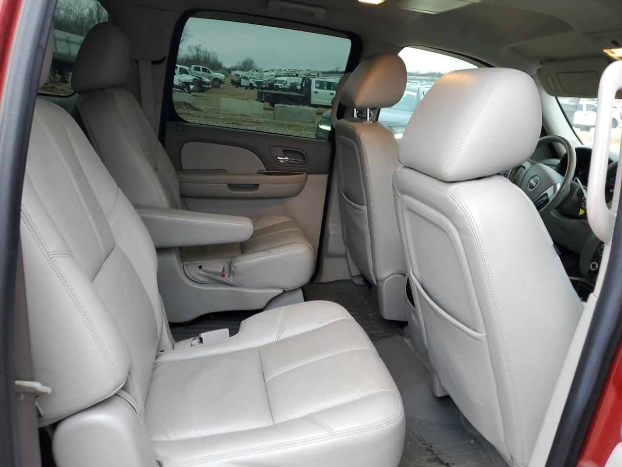 2012 GMC YUKON XL C1500 SLT photo 21