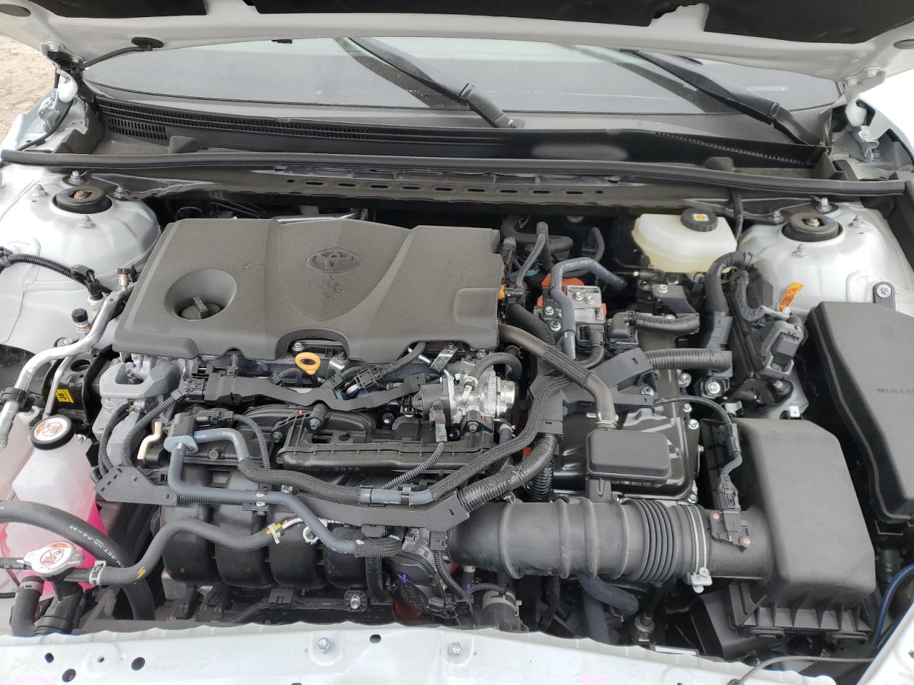 2025 TOYOTA CAMRY XSE photo 10