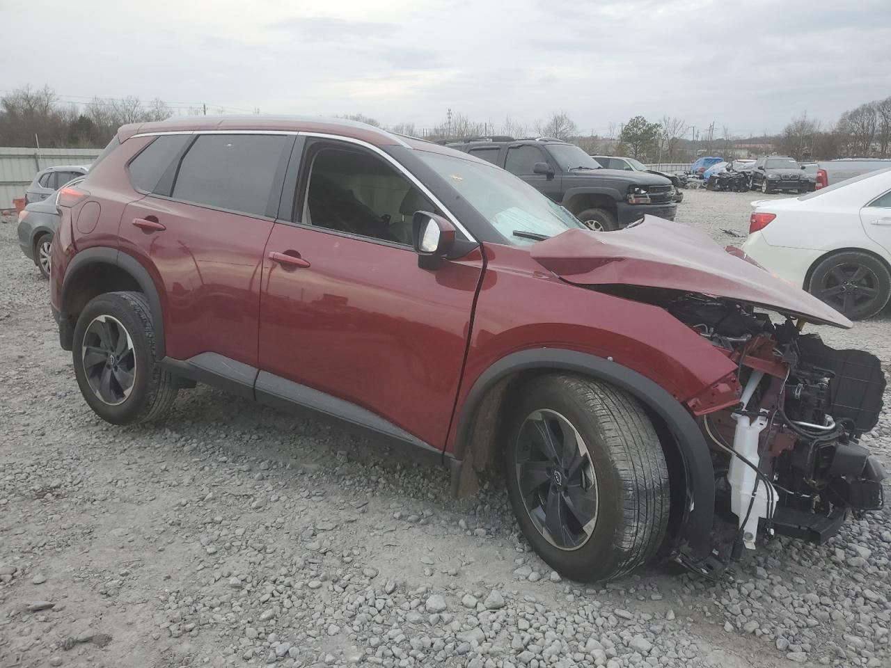 2024 NISSAN ROGUE SV photo 4