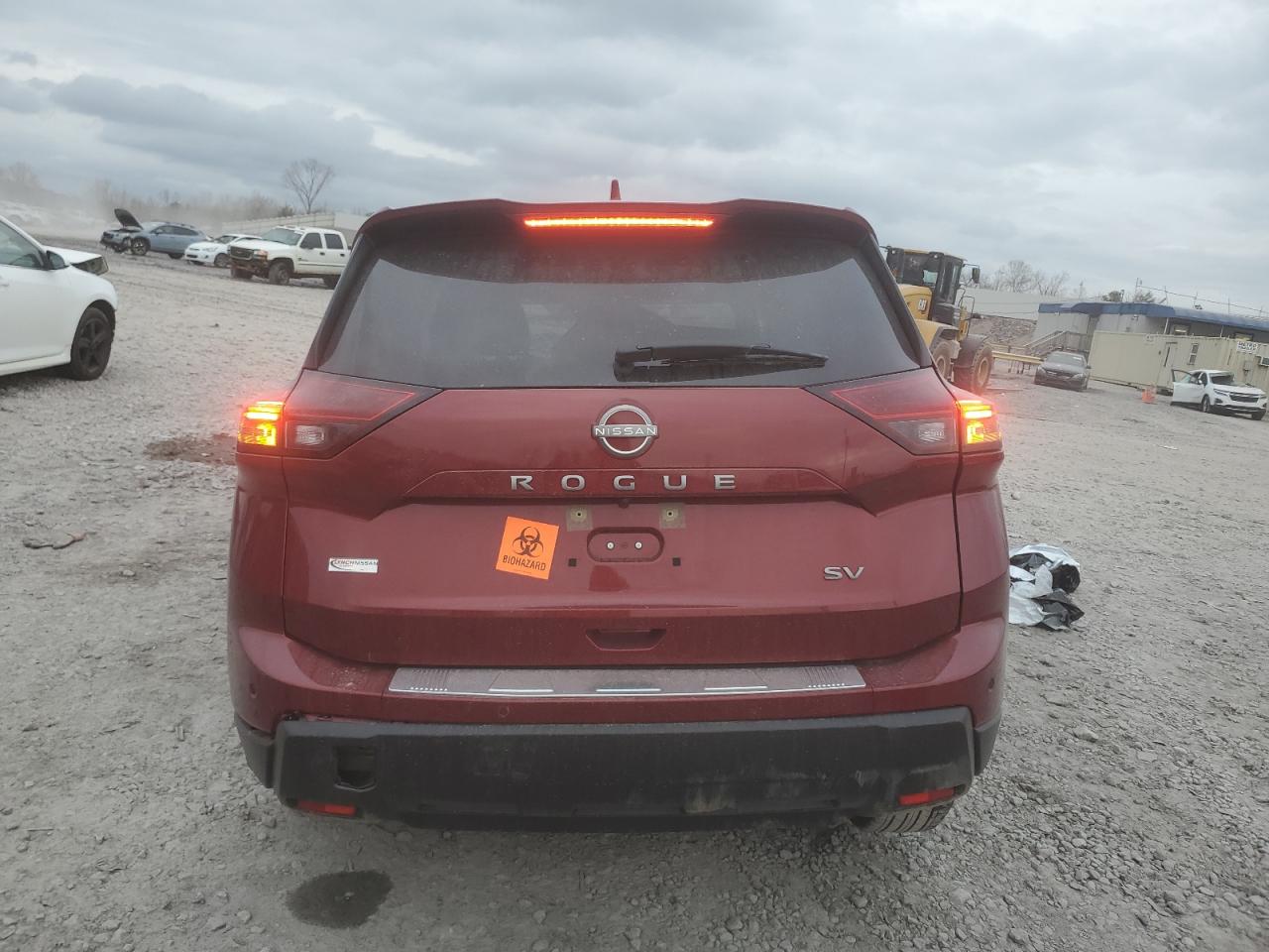 2024 NISSAN ROGUE SV photo 6