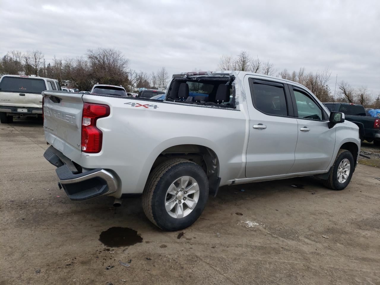 2019 CHEVROLET SILVERADO K1500 LT photo 3