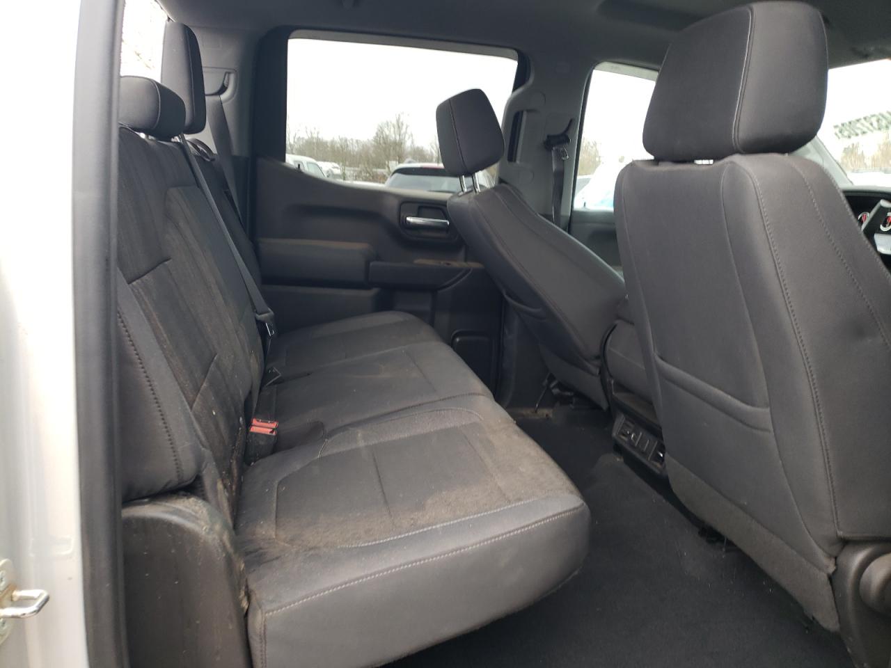 2019 CHEVROLET SILVERADO K1500 LT photo 10