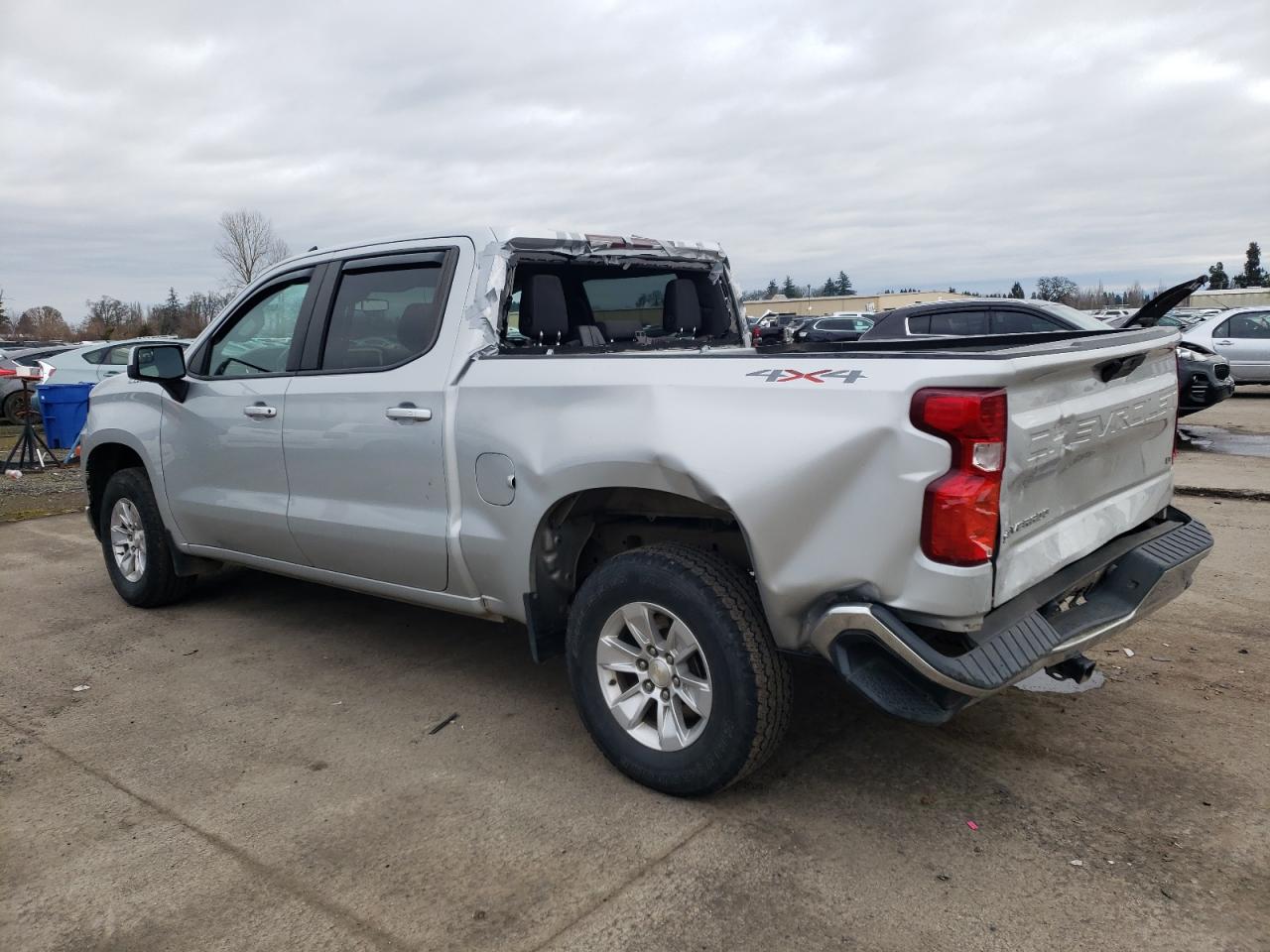 2019 CHEVROLET SILVERADO K1500 LT photo 2