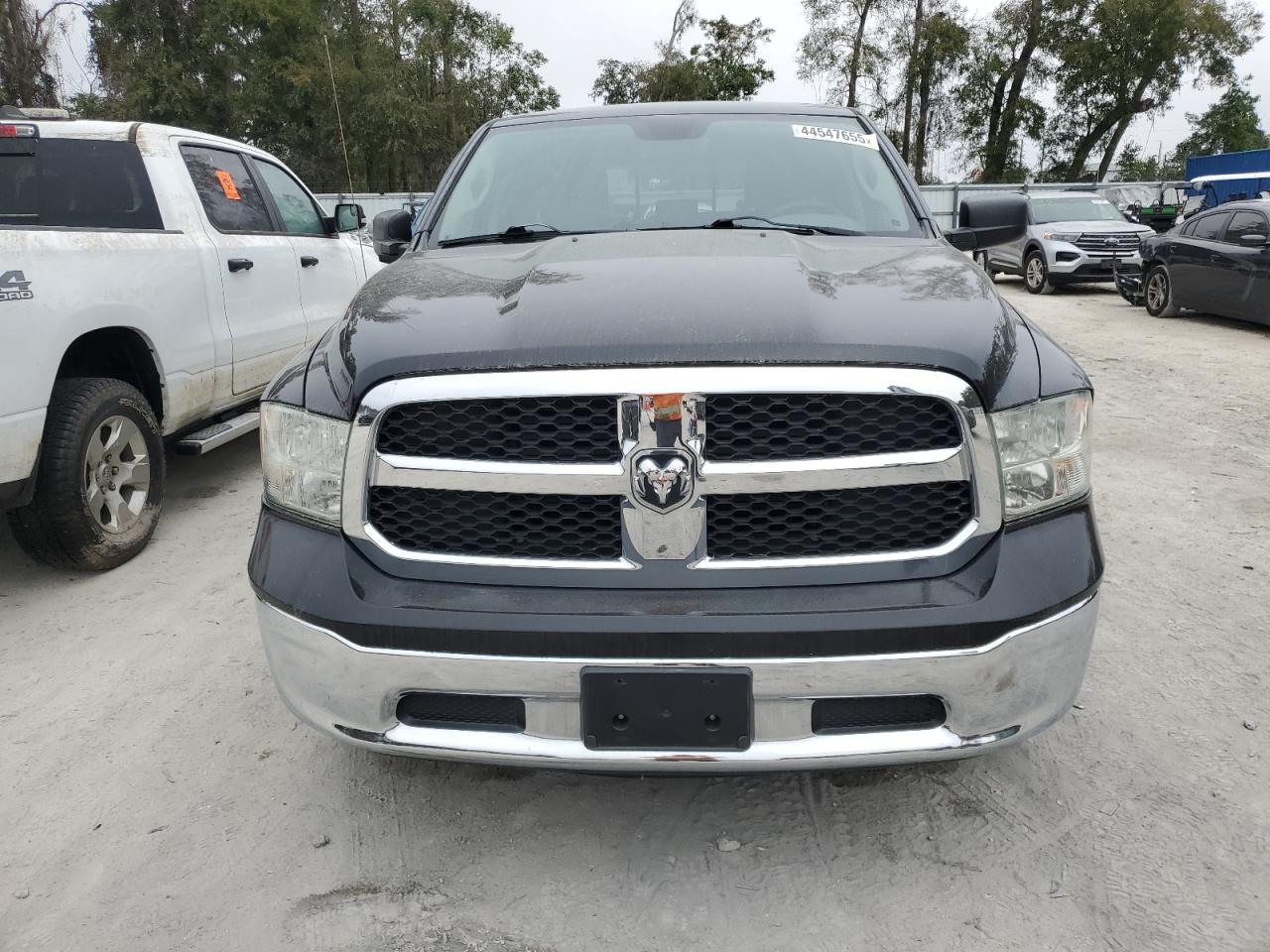 2013 RAM 1500 SLT photo 9