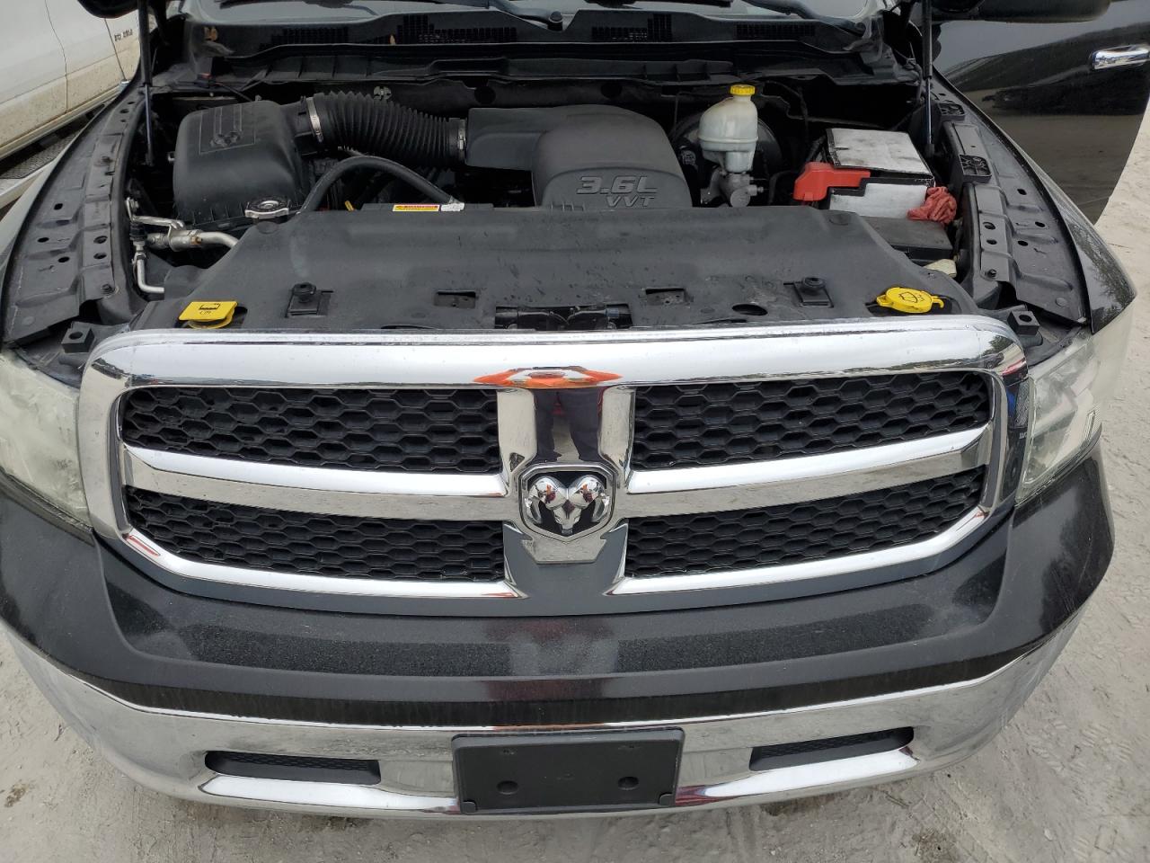 2013 RAM 1500 SLT photo 21