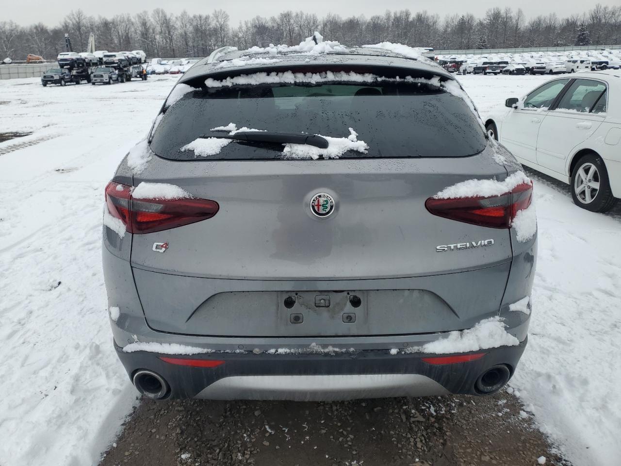 2021 ALFA ROMEO STELVIO SPORT photo 6