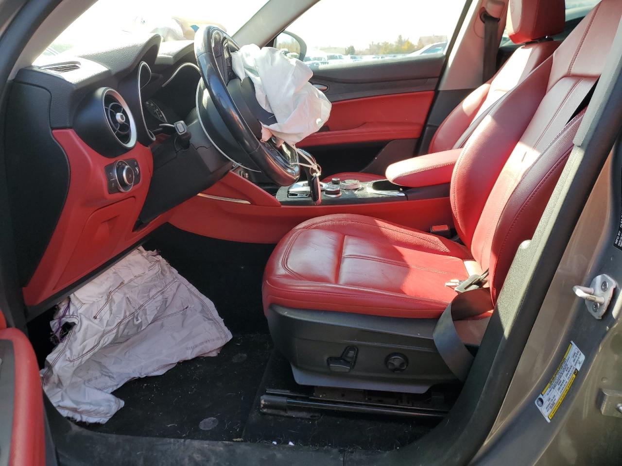 2021 ALFA ROMEO STELVIO SPORT photo 7