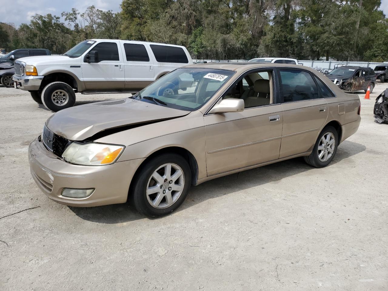 2001 TOYOTA AVALON