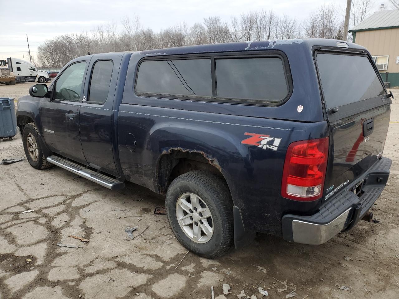 2010 GMC SIERRA K1500 SLE photo 3