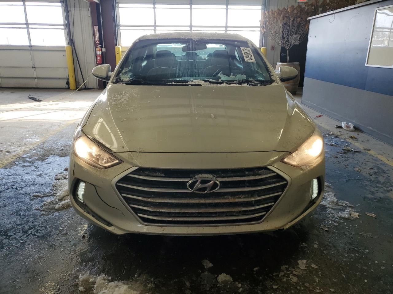 2017 HYUNDAI ELANTRA SE photo 9