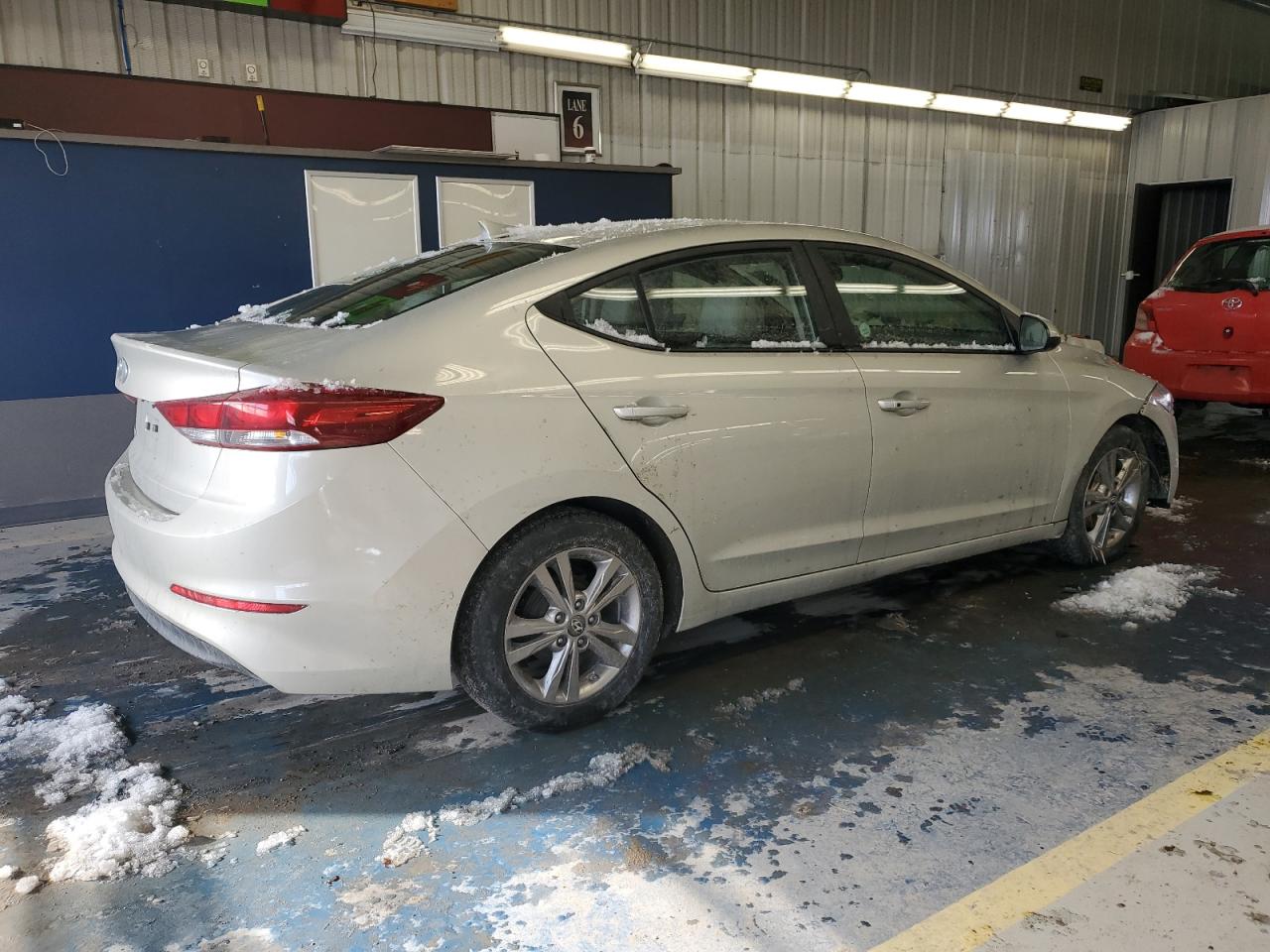 2017 HYUNDAI ELANTRA SE photo 5