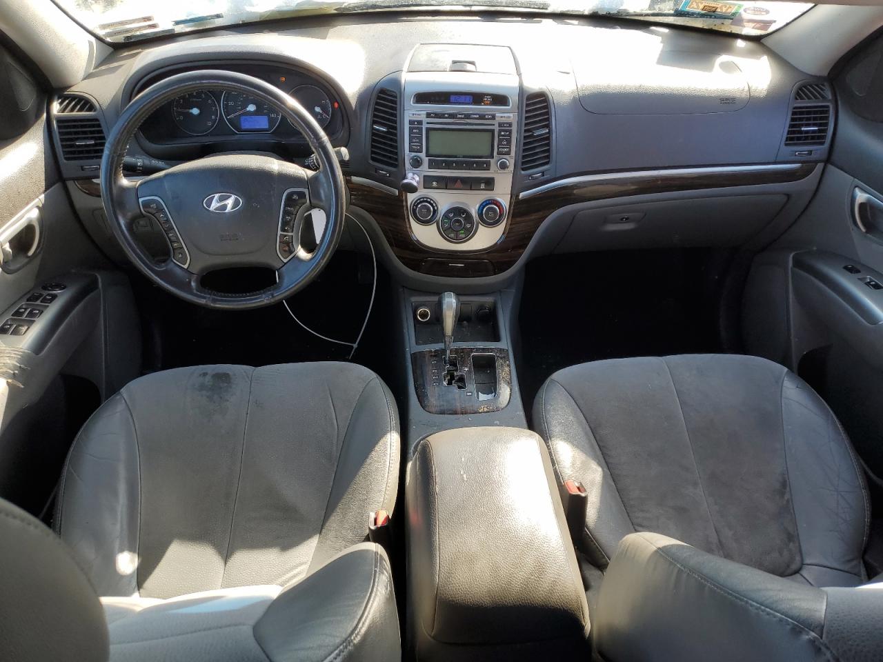2011 HYUNDAI SANTA FE SE photo 22