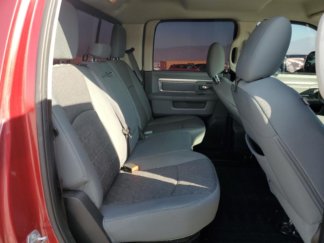 2015 RAM 1500 SLT photo 10
