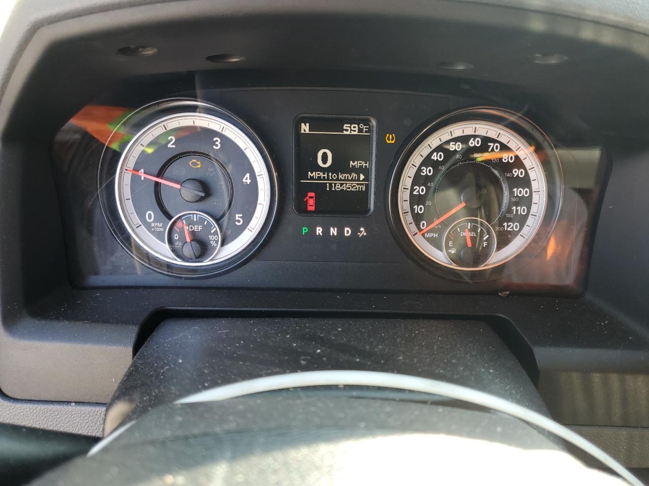 2015 RAM 1500 SLT photo 9