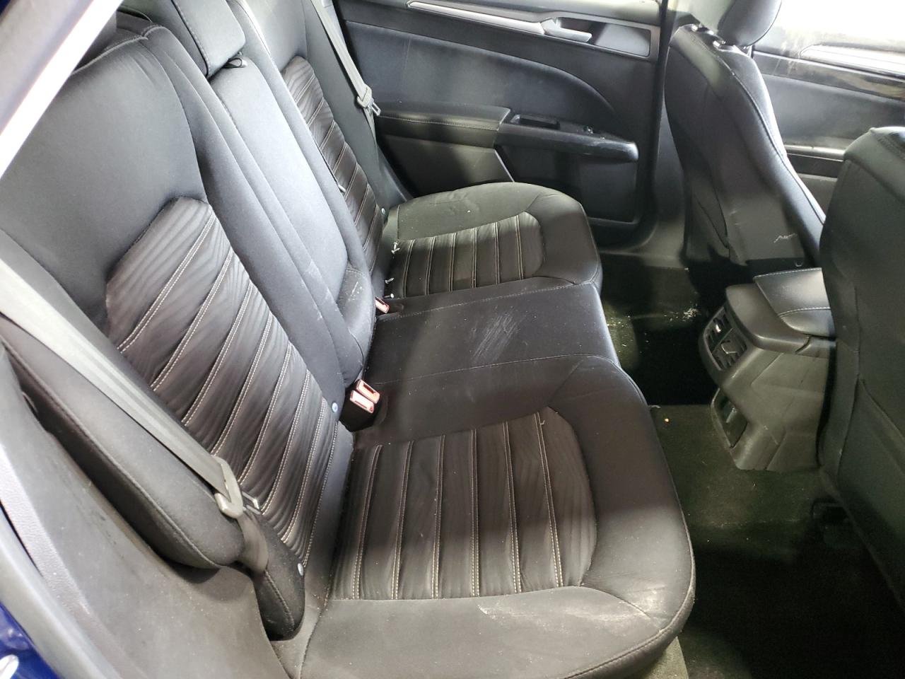 2016 FORD FUSION SE photo 10
