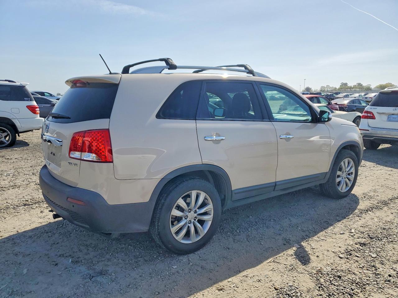 2011 KIA SORENTO EX photo 5