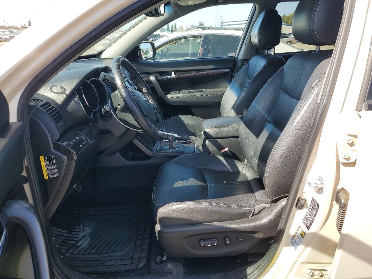 2011 KIA SORENTO EX photo 13