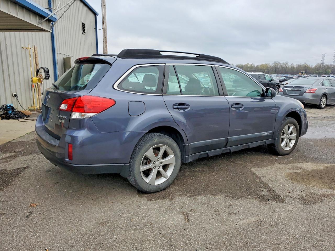 2014 SUBARU OUTBACK 2.5I photo 7
