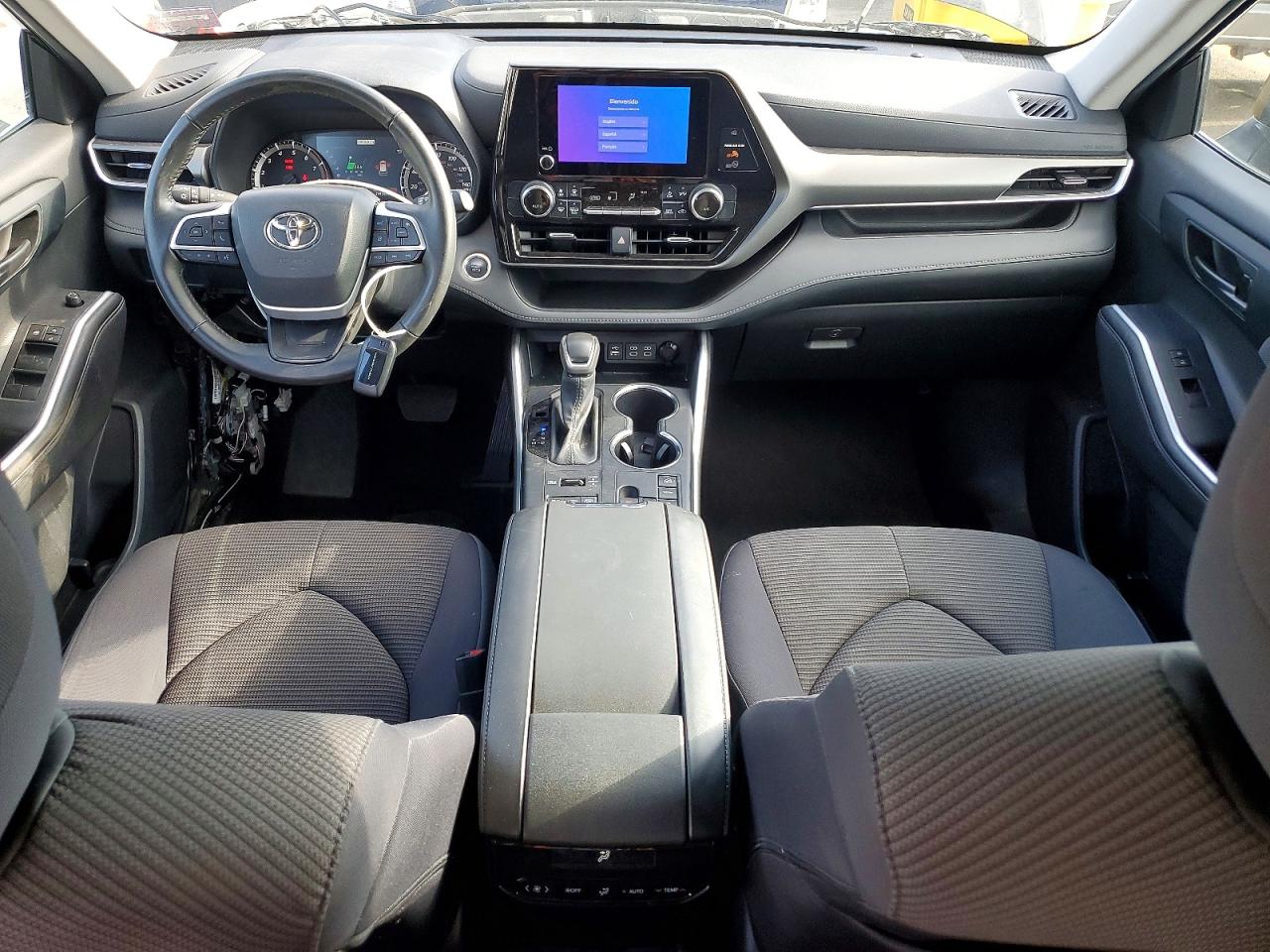 2024 TOYOTA HIGHLANDER LE photo 15