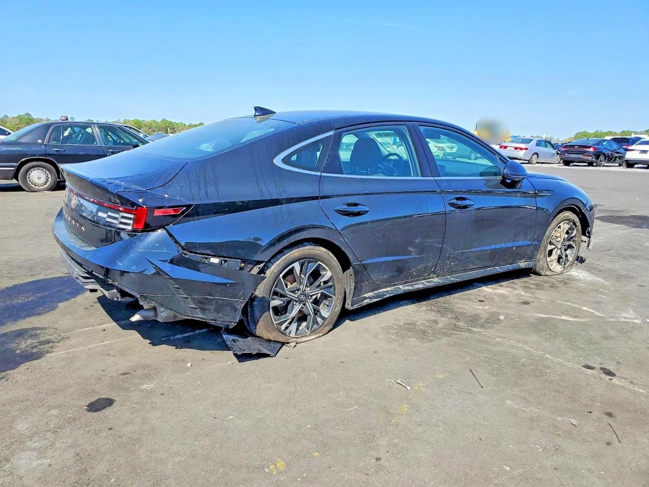 2024 HYUNDAI SONATA SEL photo 5