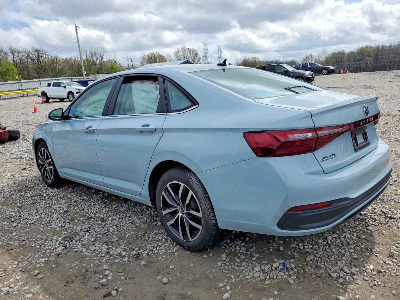 2025 VOLKSWAGEN JETTA SE photo 2