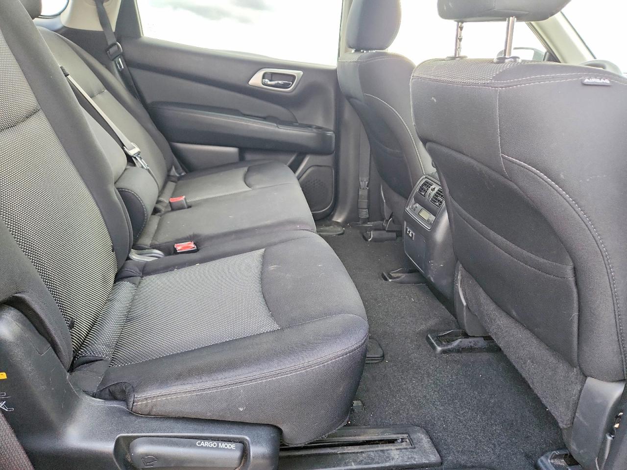 2020 NISSAN PATHFINDER S photo 21