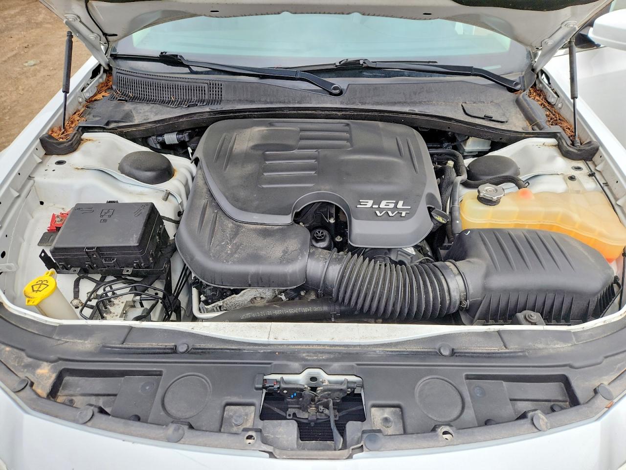2016 CHRYSLER 300 LIMITED photo 21
