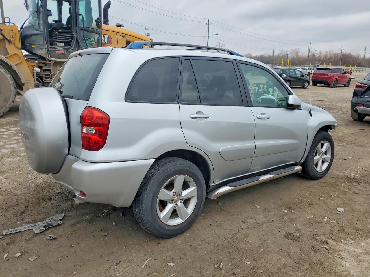 2004 TOYOTA RAV4 BASE photo 5