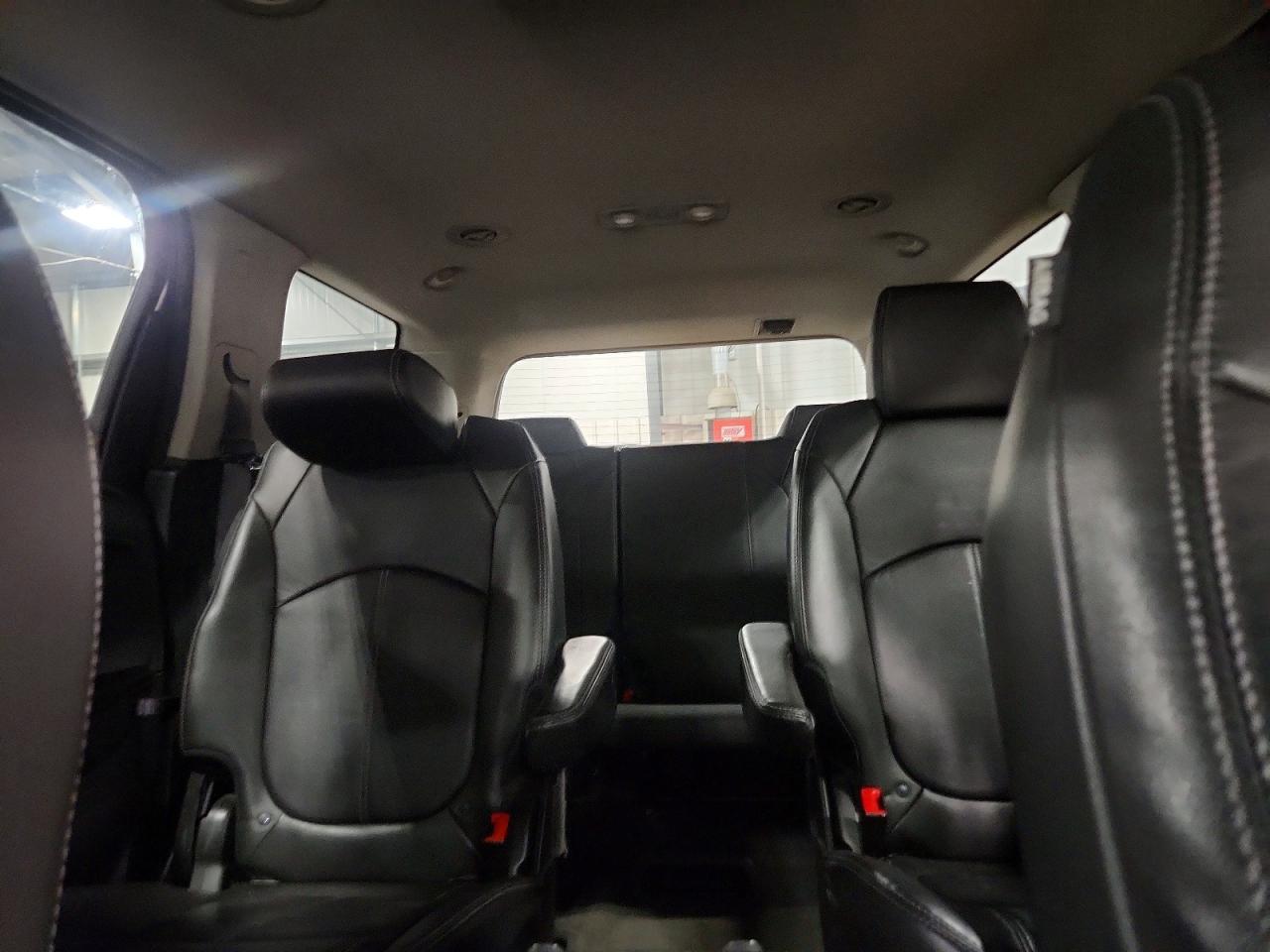 2015 GMC ACADIA SLT-1 photo 28