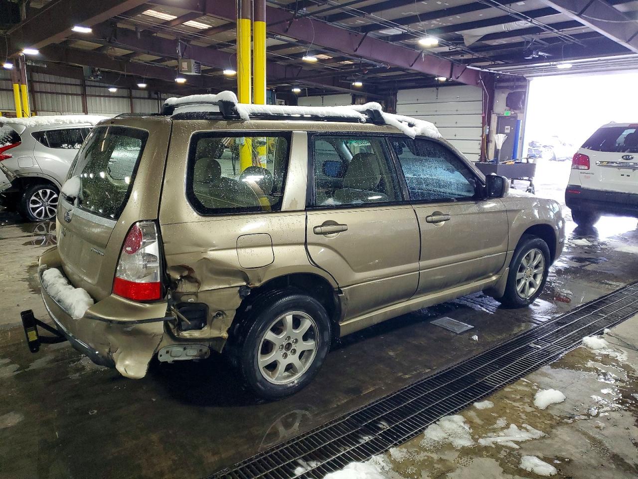2008 SUBARU FORESTER photo 3