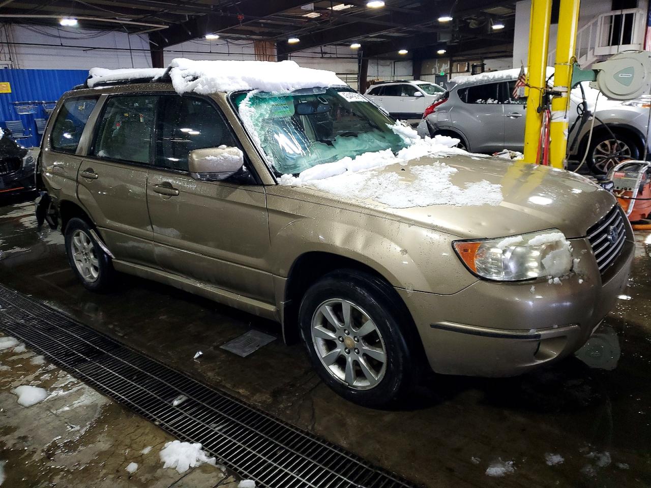 2008 SUBARU FORESTER photo 4