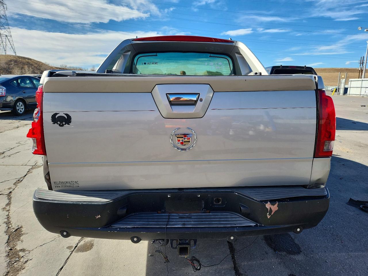 2004 CADILLAC ESCALADE EXT photo 6