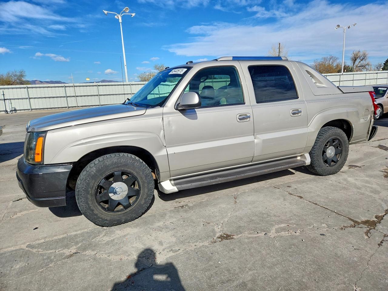 2004 CADILLAC ESCALADE