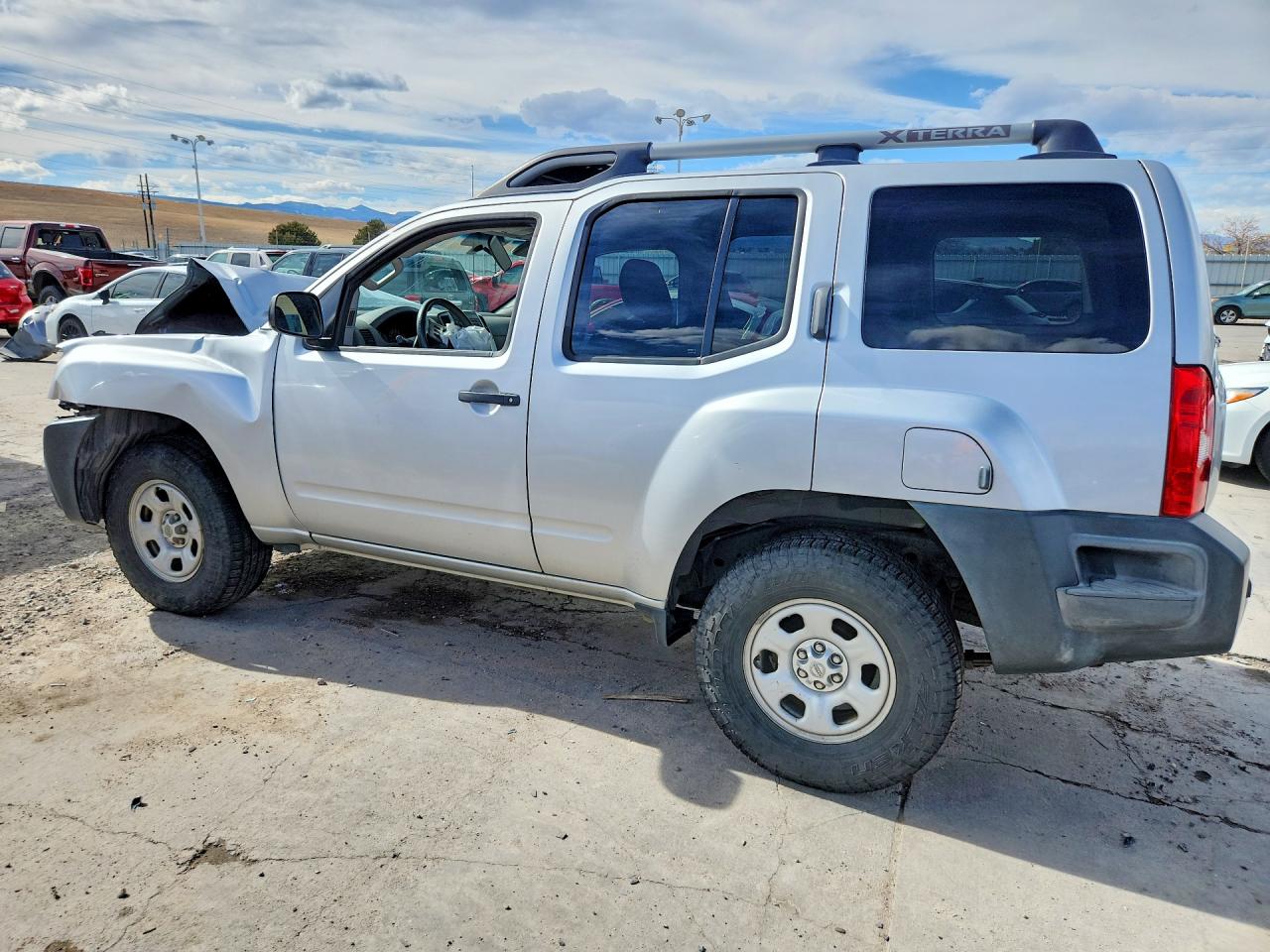 2014 NISSAN XTERRA X photo 2