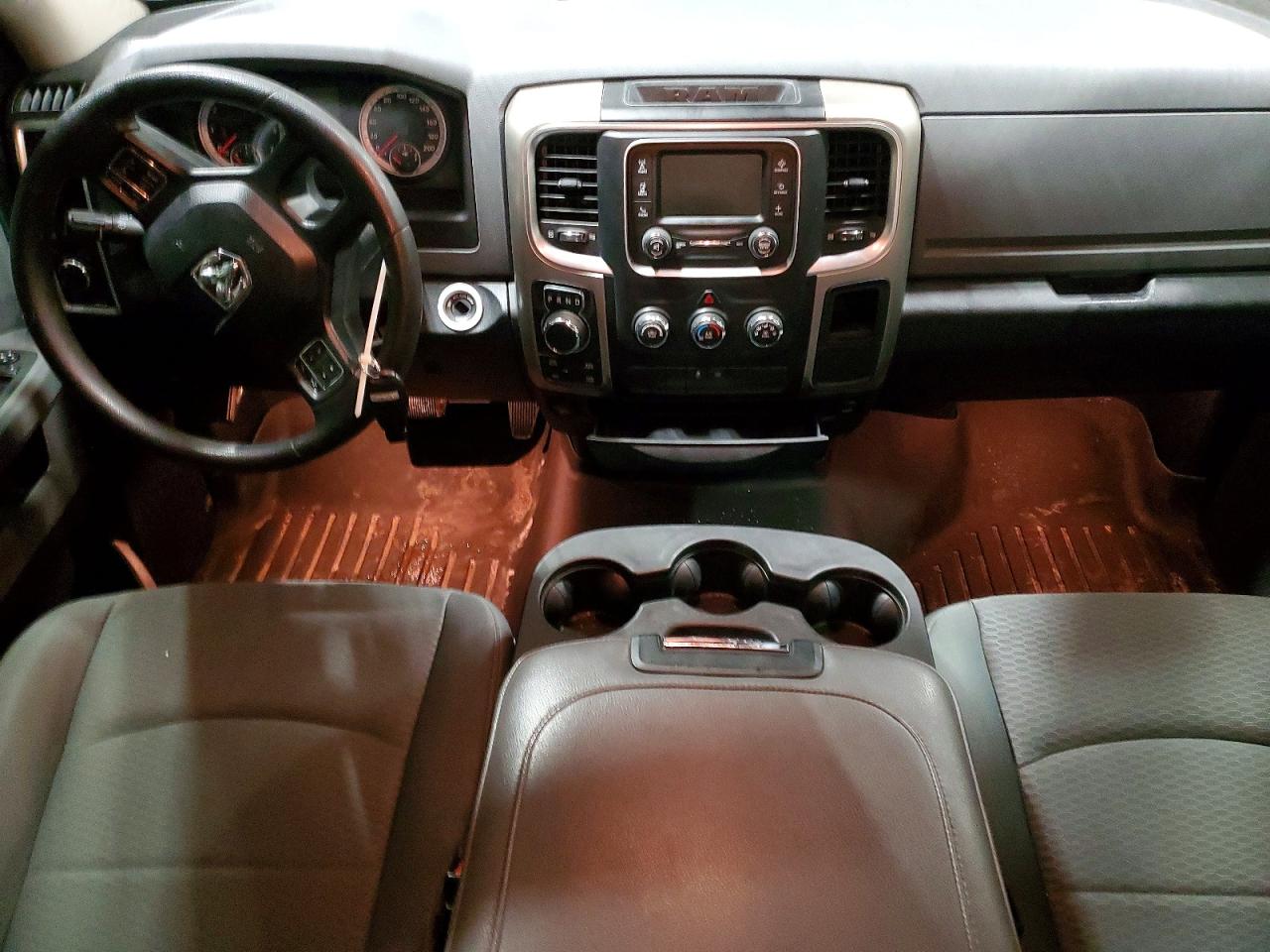 2014 RAM 1500 SLT photo 15