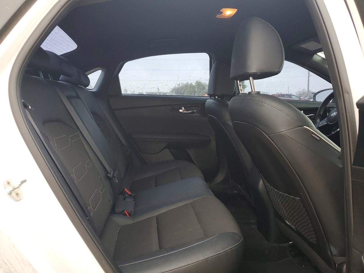 2021 KIA FORTE photo 19