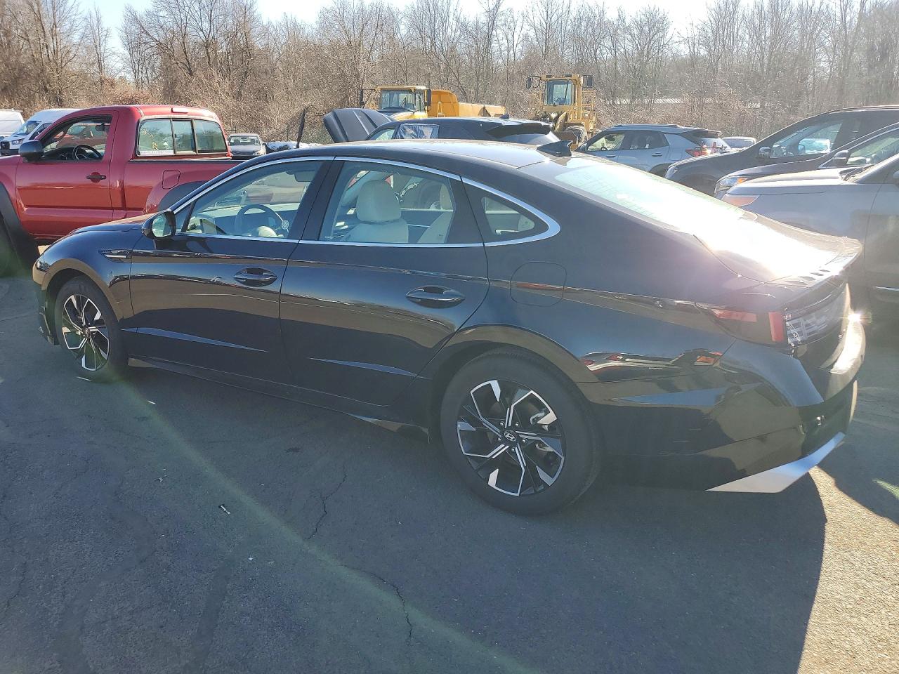 2025 HYUNDAI SONATA SEL photo 3