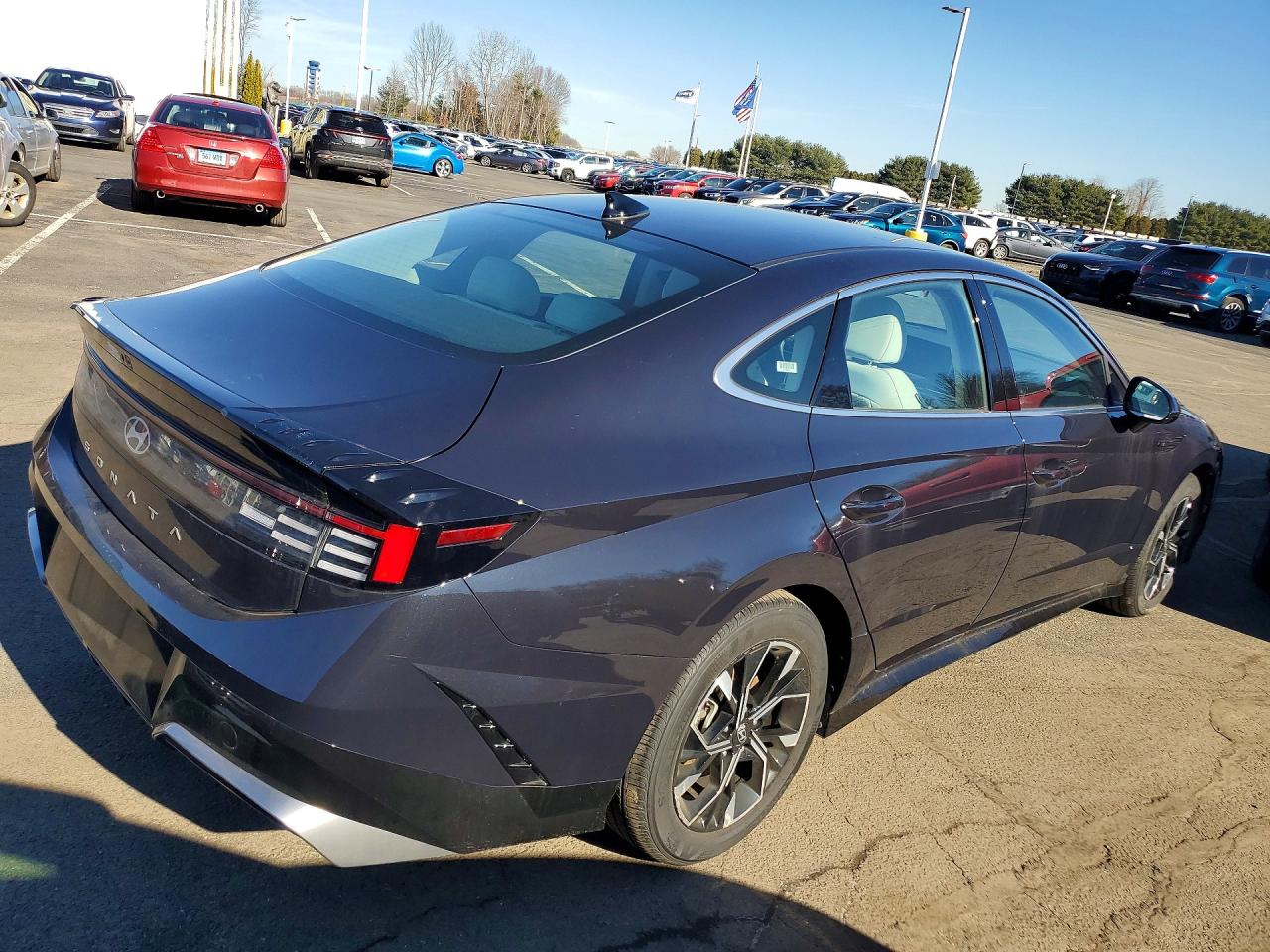 2025 HYUNDAI SONATA SEL photo 5