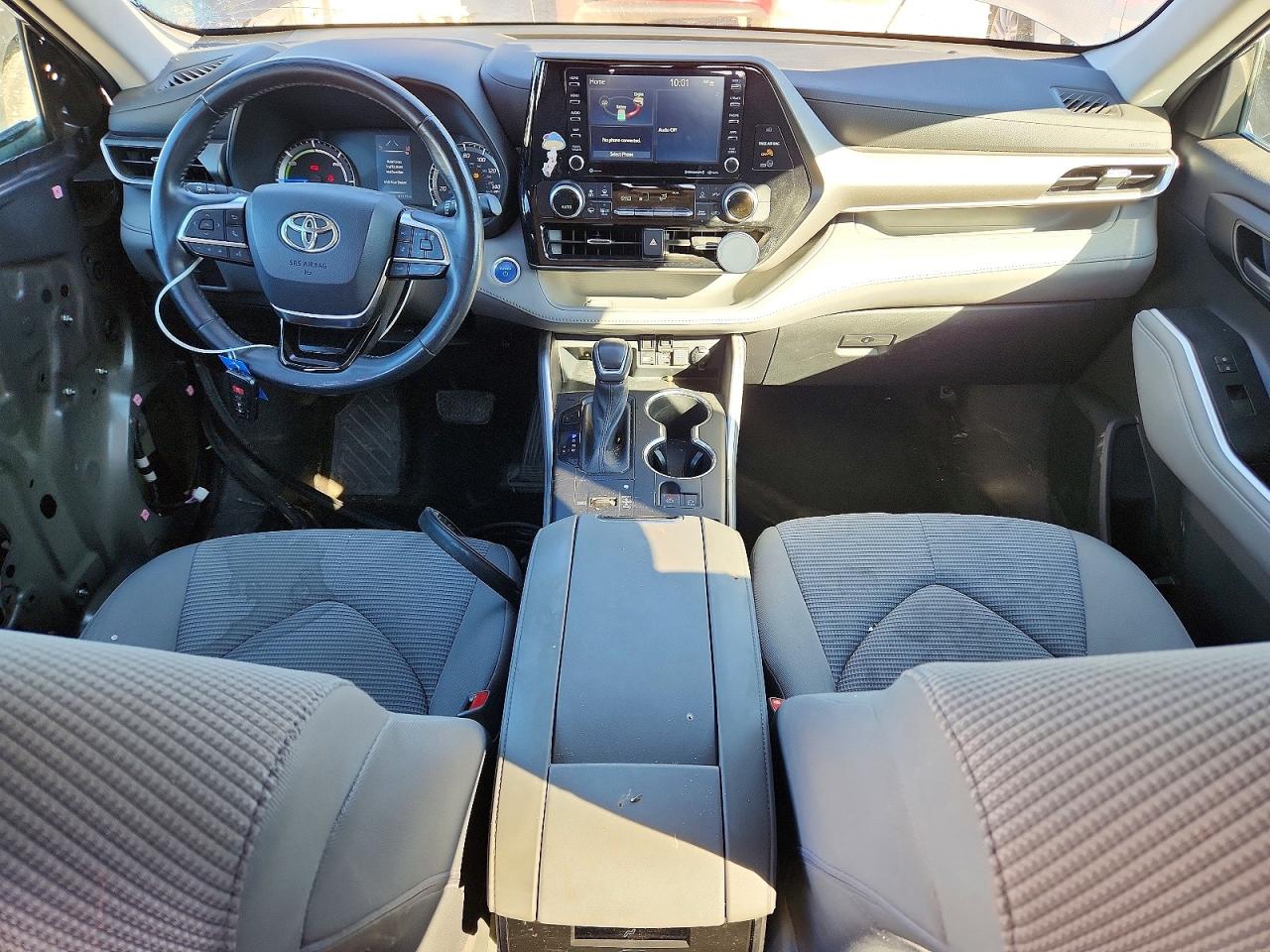 2021 TOYOTA HIGHLANDER HYBRID LE photo 8