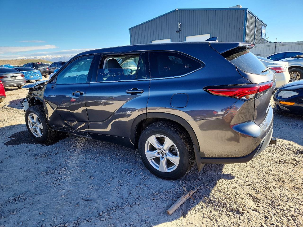 2021 TOYOTA HIGHLANDER HYBRID LE photo 2