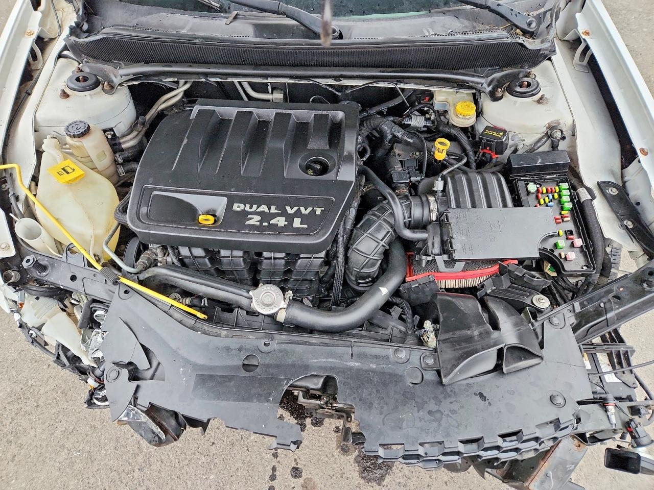 2014 DODGE AVENGER SE photo 11