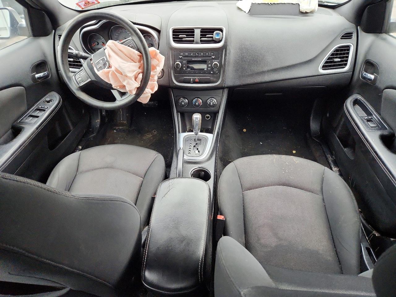 2014 DODGE AVENGER SE photo 8