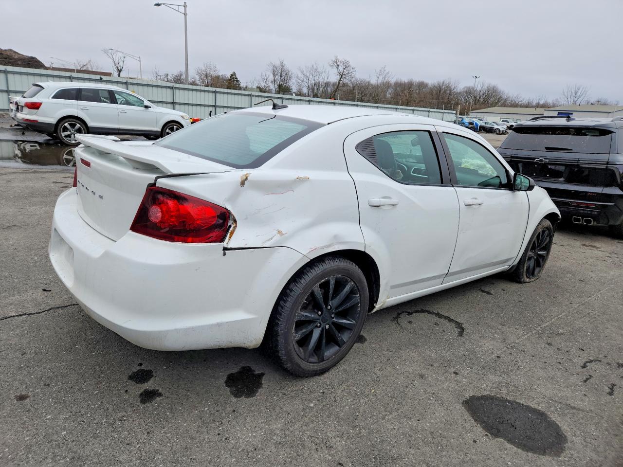 2014 DODGE AVENGER SE photo 3